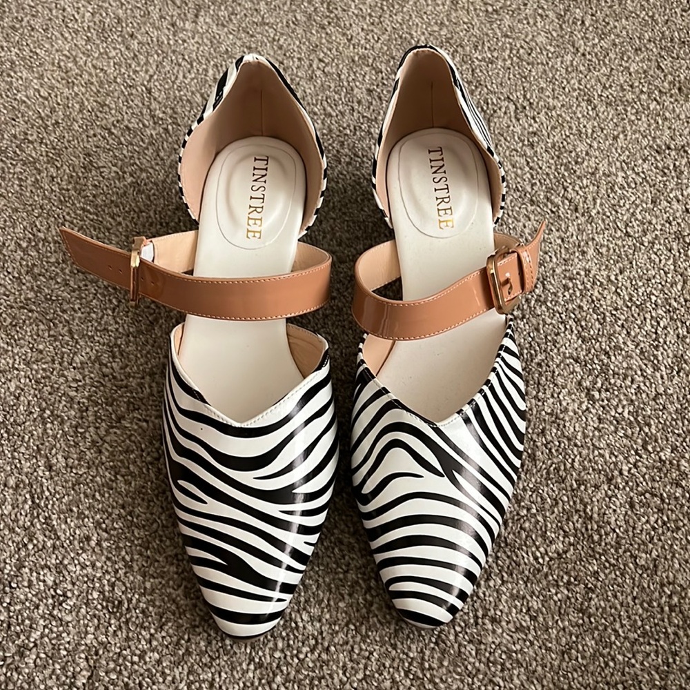 Tinstree Block Low Heel Pumps Pointed Toe Slip On… - image 5